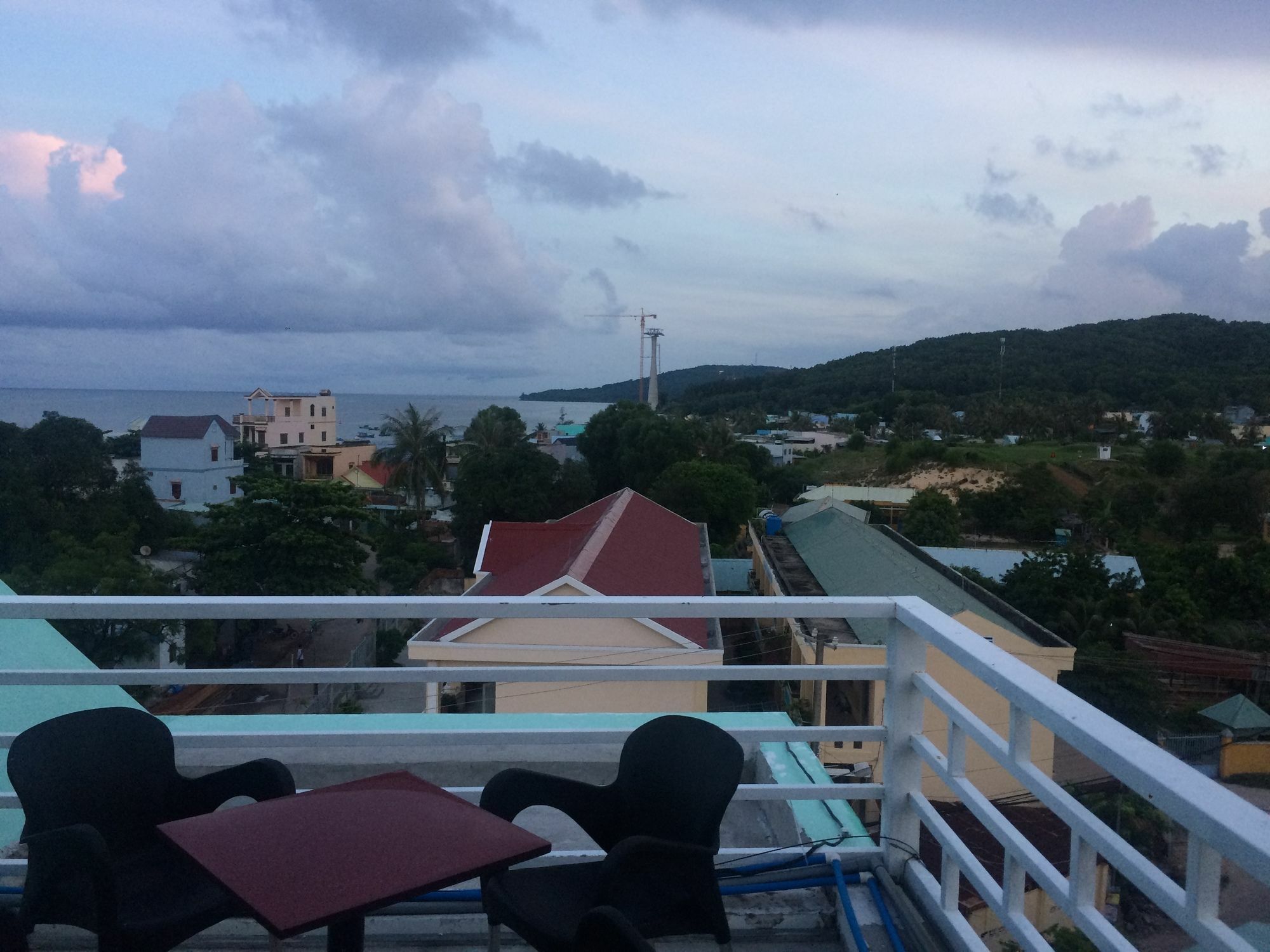 Y Thu Guesthouse Phú Quý Zewnętrze zdjęcie
